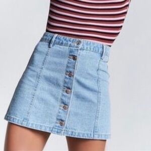 Forever 21 Light Wash Denim Button Fly Skirt 27
